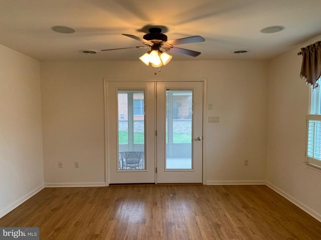 13301 MARQUISE DR, Hagerstown, MD 21742