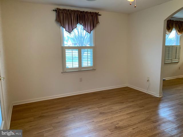 13301 MARQUISE DR, Hagerstown, MD 21742