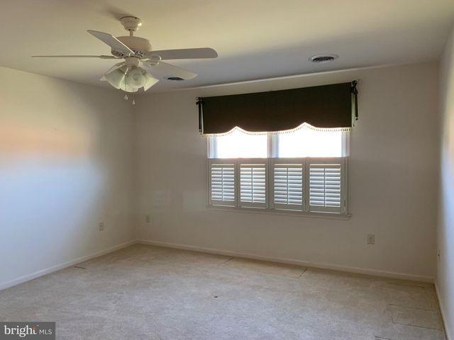 13301 MARQUISE DR, Hagerstown, MD 21742