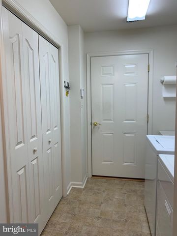 13301 MARQUISE DR, Hagerstown, MD 21742