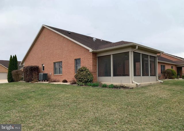 13301 MARQUISE DR, Hagerstown, MD 21742