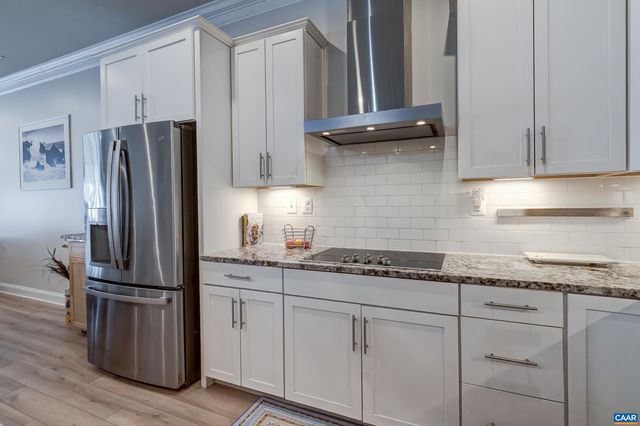 821 HEATHFIELD LN, Crozet, VA 22932