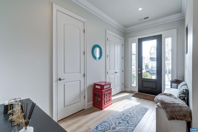 821 HEATHFIELD LN, Crozet, VA 22932