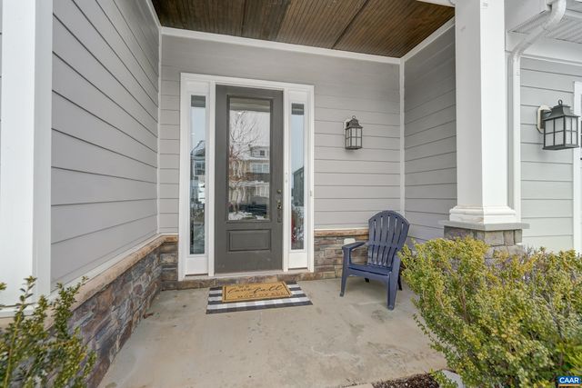 821 HEATHFIELD LN, Crozet, VA 22932