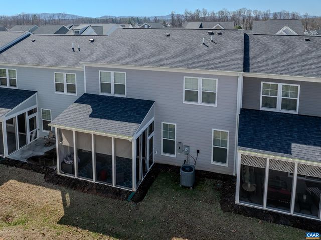 821 HEATHFIELD LN, Crozet, VA 22932