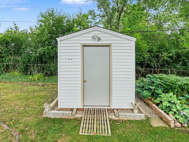 2004 Suffolk Avenue, Ann Arbor, MI 48103