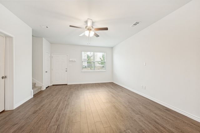 5569 Willamette Drive, Fort Worth, TX 76119