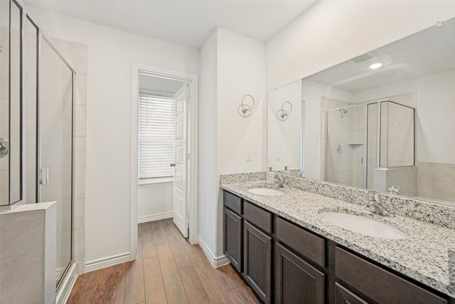 5569 Willamette Drive, Fort Worth, TX 76119