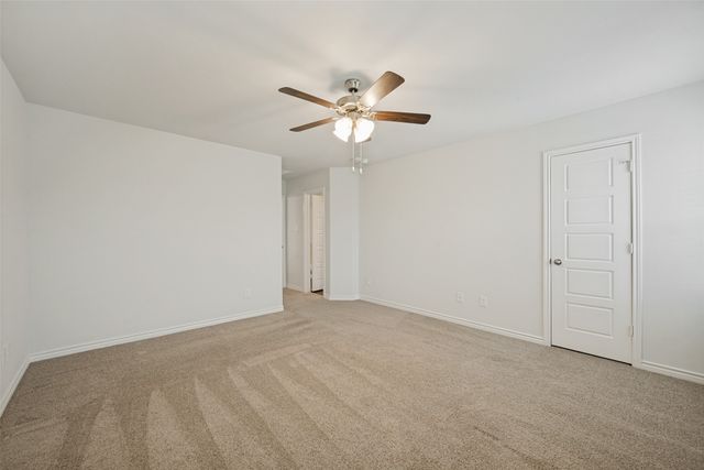 5569 Willamette Drive, Fort Worth, TX 76119