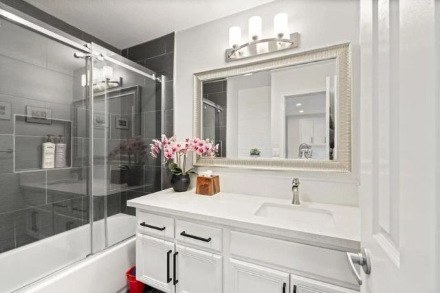 3260 Via Alicante, La Jolla, CA 92037