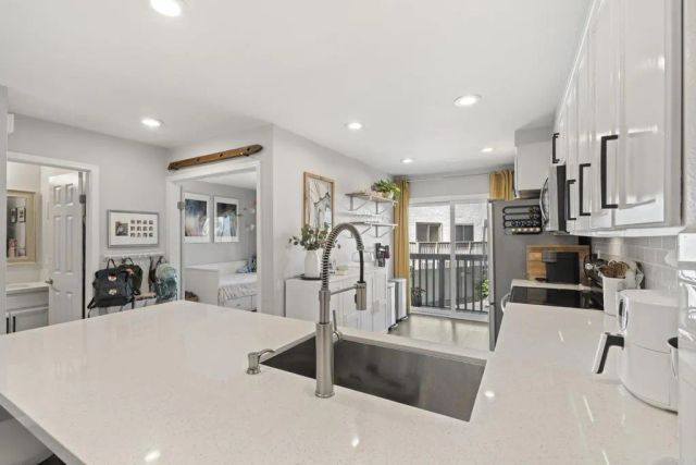 3260 Via Alicante, La Jolla, CA 92037
