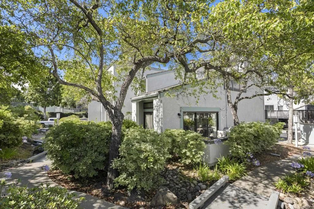 3260 Via Alicante, La Jolla, CA 92037
