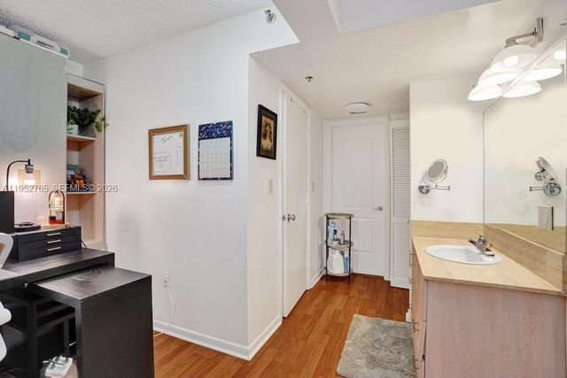 1201 S Ocean Dr 310N, Hollywood, FL 33019