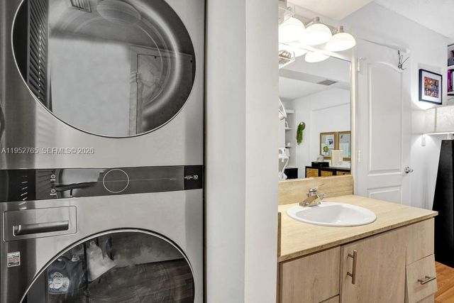 1201 S Ocean Dr 310N, Hollywood, FL 33019