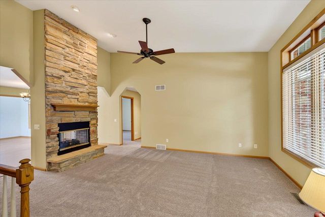 888 Chalfont Drive, Sun Prairie, WI 53590