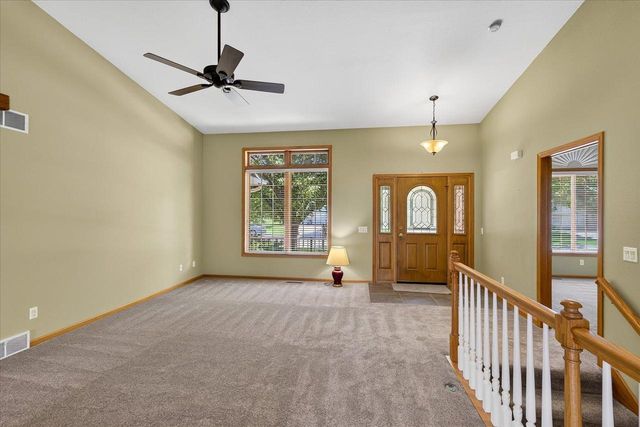 888 Chalfont Drive, Sun Prairie, WI 53590