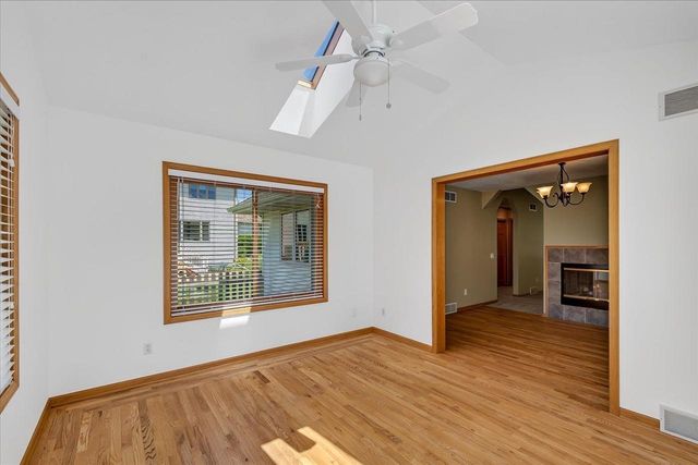 888 Chalfont Drive, Sun Prairie, WI 53590