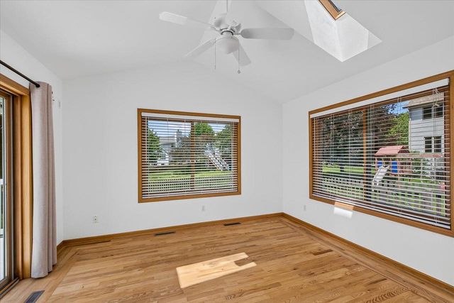 888 Chalfont Drive, Sun Prairie, WI 53590
