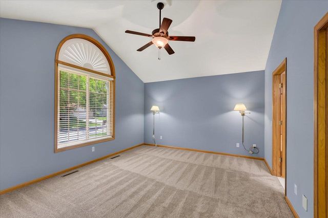 888 Chalfont Drive, Sun Prairie, WI 53590