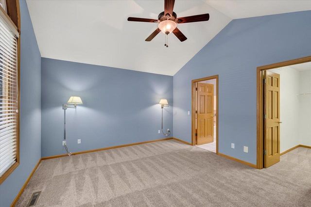 888 Chalfont Drive, Sun Prairie, WI 53590