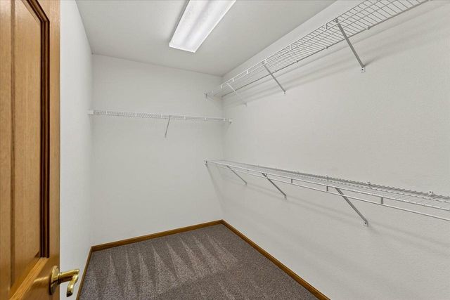 888 Chalfont Drive, Sun Prairie, WI 53590