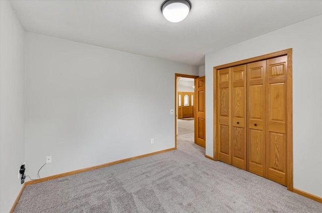 888 Chalfont Drive, Sun Prairie, WI 53590