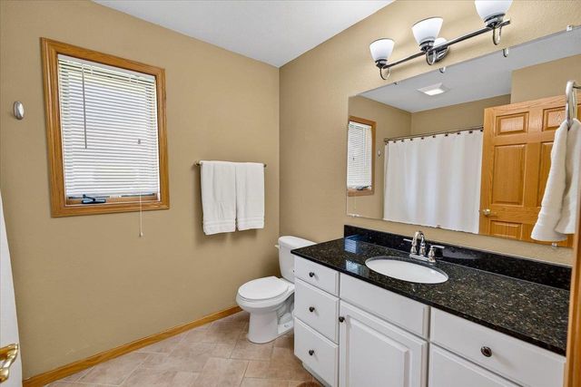 888 Chalfont Drive, Sun Prairie, WI 53590