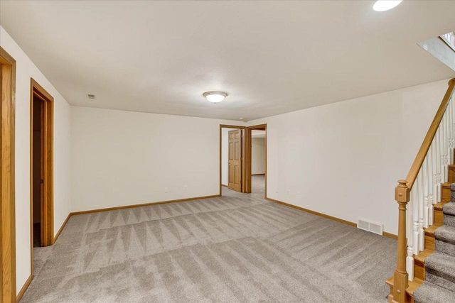 888 Chalfont Drive, Sun Prairie, WI 53590