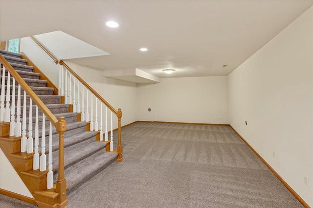 888 Chalfont Drive, Sun Prairie, WI 53590