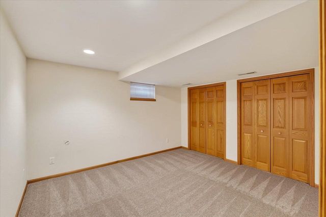 888 Chalfont Drive, Sun Prairie, WI 53590