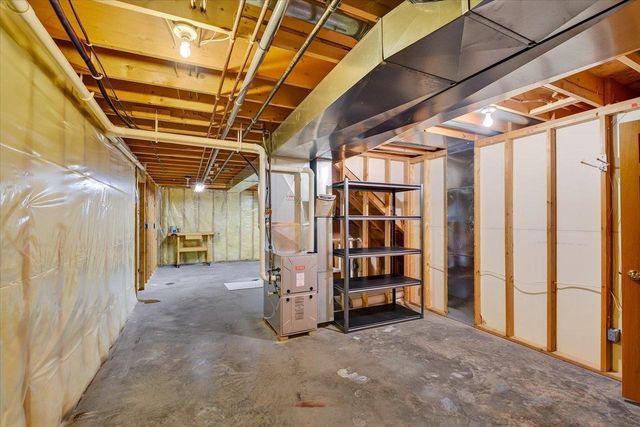 888 Chalfont Drive, Sun Prairie, WI 53590