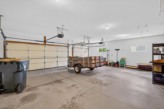 888 Chalfont Drive, Sun Prairie, WI 53590