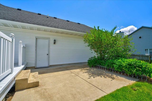 888 Chalfont Drive, Sun Prairie, WI 53590
