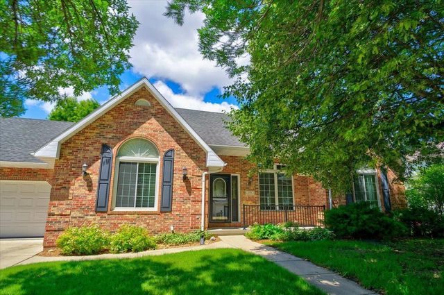 888 Chalfont Drive, Sun Prairie, WI 53590