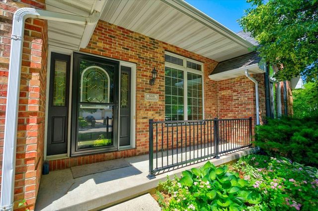 888 Chalfont Drive, Sun Prairie, WI 53590