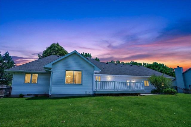 888 Chalfont Drive, Sun Prairie, WI 53590
