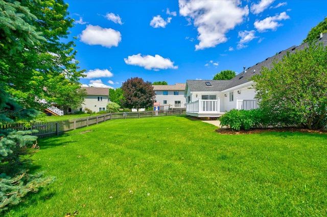 888 Chalfont Drive, Sun Prairie, WI 53590