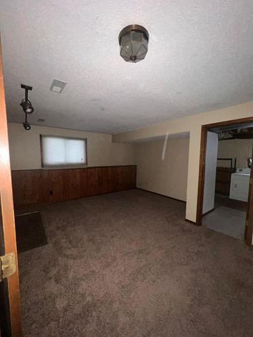 1917 Gunflint Trail N, Brooklyn Park, MN 55444