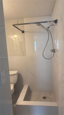 921 N 17th Court 925, Hollywood, FL 33020