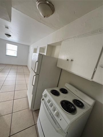 921 N 17th Court 925, Hollywood, FL 33020