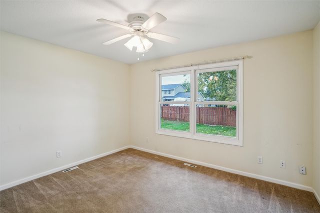 805 NE 4th Street, Earlham, IA 50072