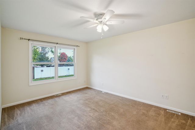 805 NE 4th Street, Earlham, IA 50072