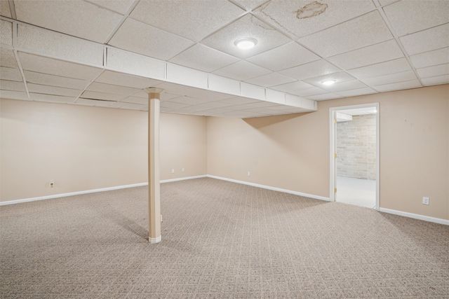 805 NE 4th Street, Earlham, IA 50072