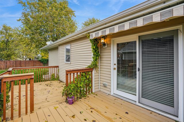 805 NE 4th Street, Earlham, IA 50072