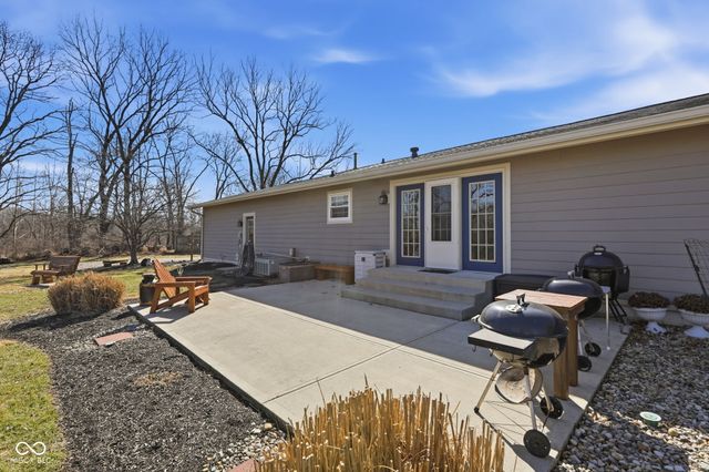 1066 Elmwood Circle, Noblesville, IN 46062