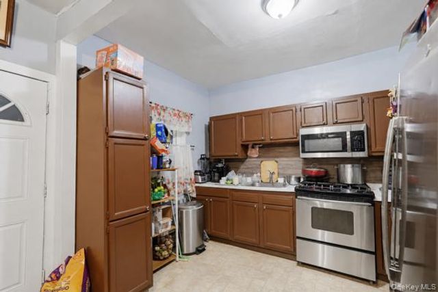 216 Dubois Street, Newburgh, NY 12550