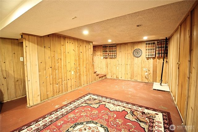 126 E. 64th Street, Tacoma, WA 98404