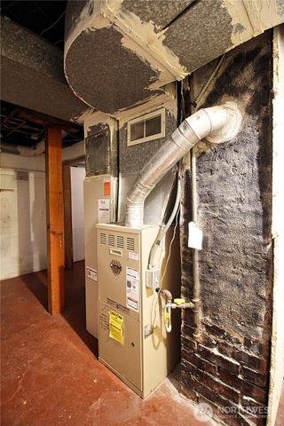 126 E. 64th Street, Tacoma, WA 98404