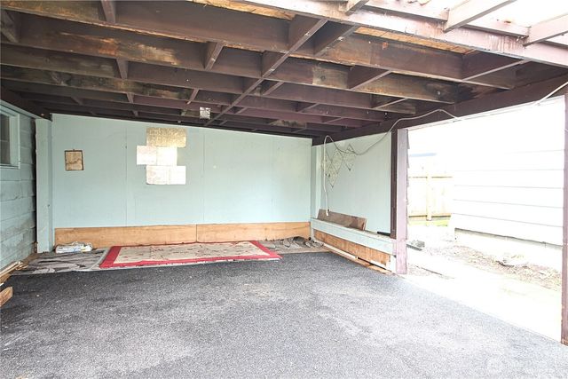 126 E. 64th Street, Tacoma, WA 98404