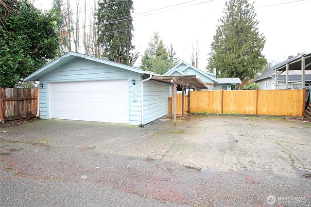 126 E. 64th Street, Tacoma, WA 98404